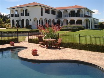 Bed & Breakfast The Pillars Retreat