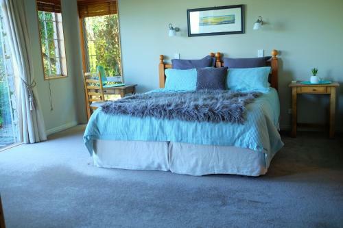 Acacia Bay's Tauhara Sunrise Lodge