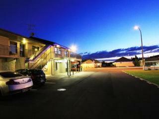 Auto Lodge Motel