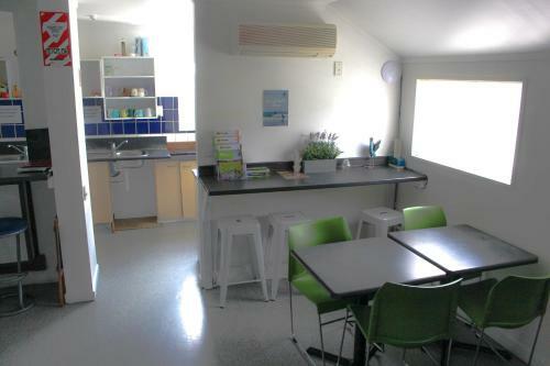 Albergue Microtel Yha Backpackers