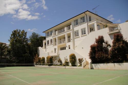 The Consulate Luxury Bed And Breakfast