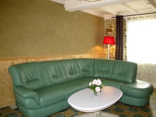 Holiday Home Entre Mer Et Campagne 2 - Lmx403