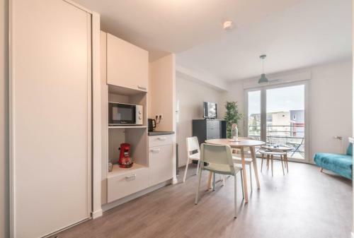 Apartamento Pierrick - Studio Proche Gare, Wifi, Arriv�e 24 24
