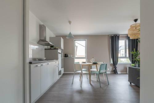 Apartamento Quentin -appartement Proche Gare, Arriv�e 24 24
