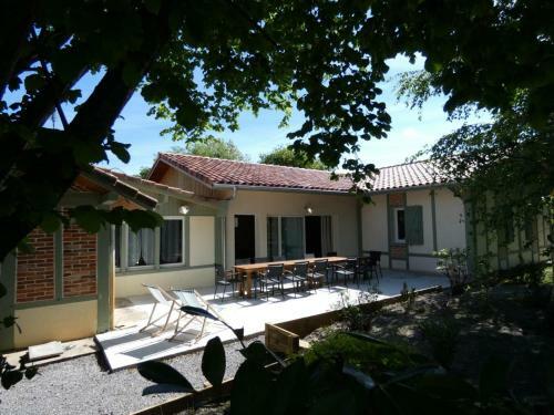 G�te L�on, 7 Pi�ces, 15 Personnes - Fr-1-360-481