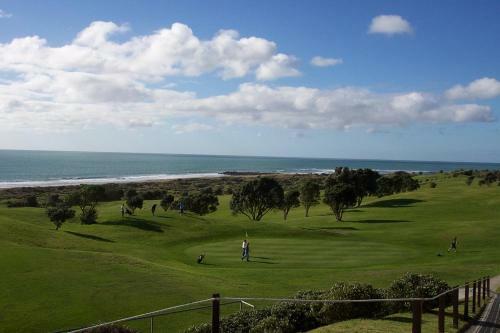 Fitzroy Beach Holiday Park