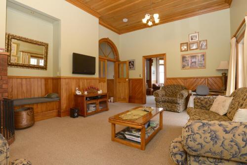 Villa Heights Bed And Breakfast