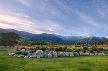 Manakau Lodge