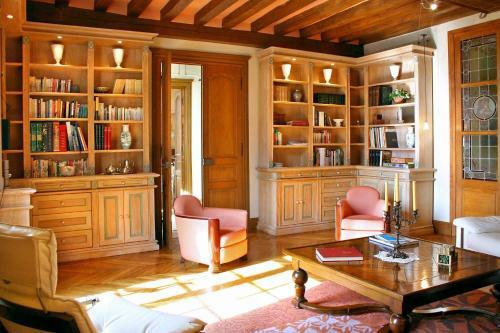 Lombron Chateau Sleeps 18 Pool Air Con Wifi