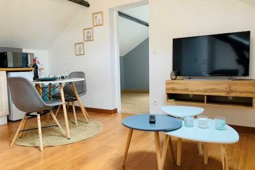 Scandinavian Style Apartment - For Two People Near Chartres