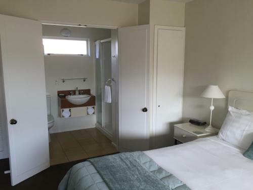 Tuscana Motor Lodge
