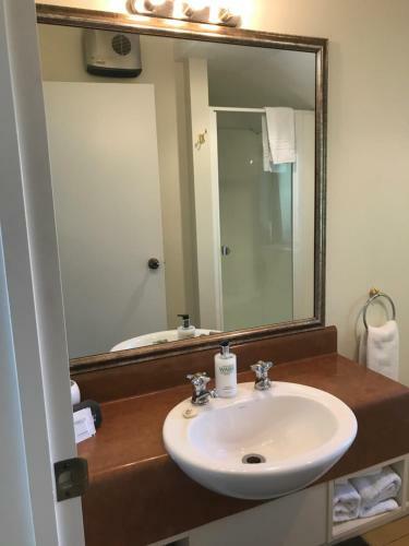 Tuscana Motor Lodge