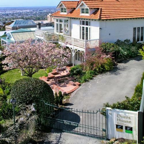 Bed & Breakfast Dyers House