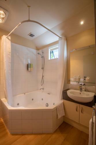Abbella Luxury Motel
