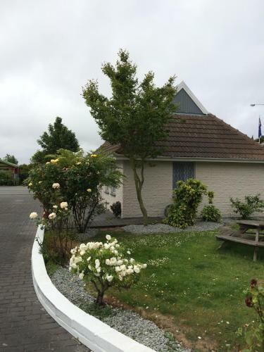 Ferry Motel