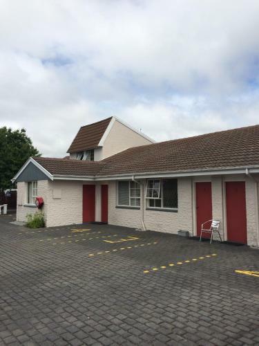 Ferry Motel
