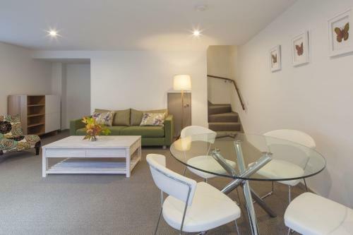 22 Hallenstein Apartment (m2)