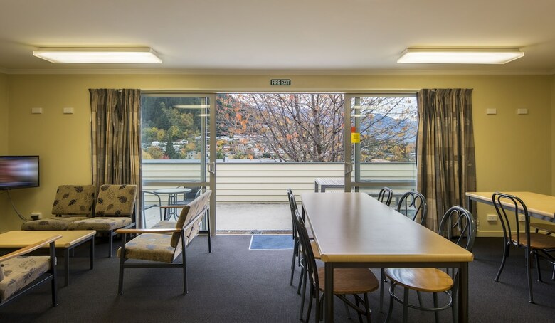 Hotel Pinewood Lodge