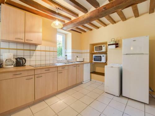 Classic Holiday Home In Maisons Near Sea
