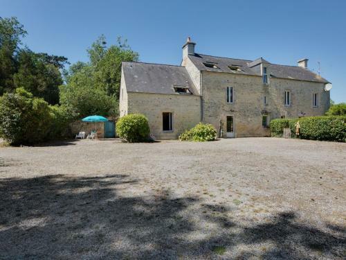 Classic Holiday Home In Maisons Near Sea