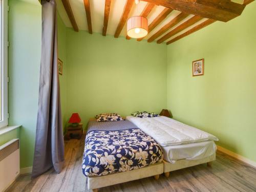 Classic Holiday Home In Maisons Near Sea