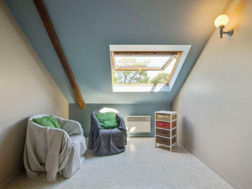 Classic Holiday Home In Maisons Near Sea
