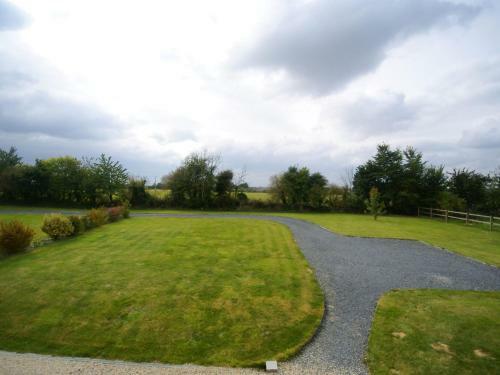 Spacious Farmhouse In Maisons With Terrace