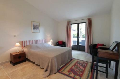 Magnificent House With Garden Near Avignon