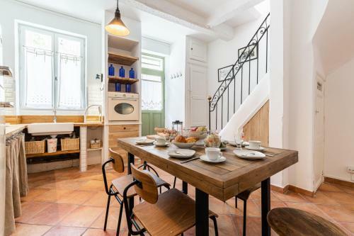 Au Vallon - Petite Maison � Quelques M�tres de La Mer