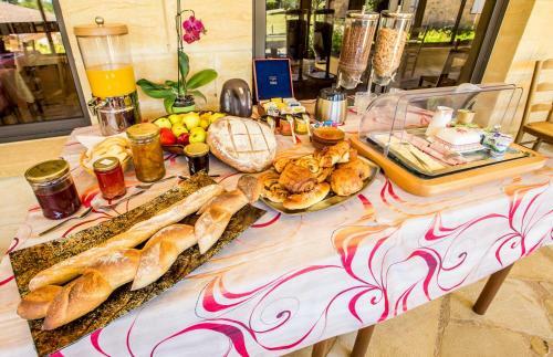 Bed & Breakfast Chambres D'h�tes - Domaine de Bardenat