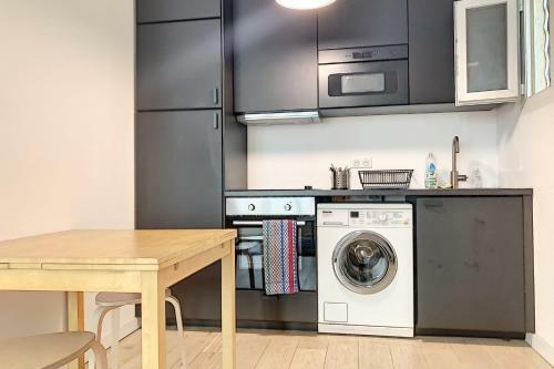 New Apartment Golden Square