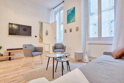 Major In Marseille Furnished Apartment