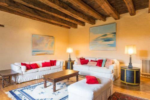 Mauzens-et-miremont Chateau Sleeps 8 Pool Wifi