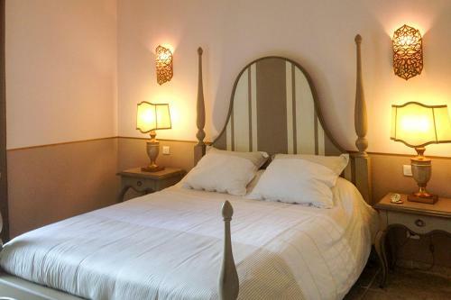 Maureilhan Villa Sleeps 8 With Pool Air Con And Wifi