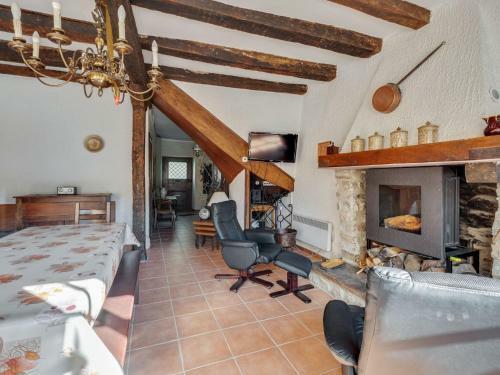 Timeless Holiday Home In Massaguel With Patio