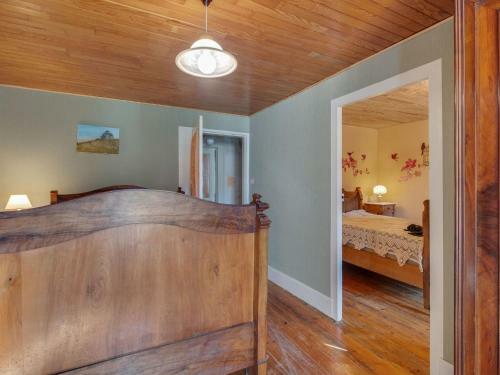 Timeless Holiday Home In Massaguel With Patio