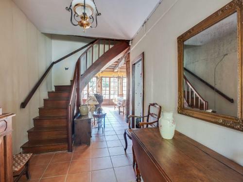 Timeless Holiday Home In Massaguel With Patio