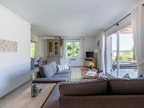 Ravishing Villa In Masseube With Swimming Pool