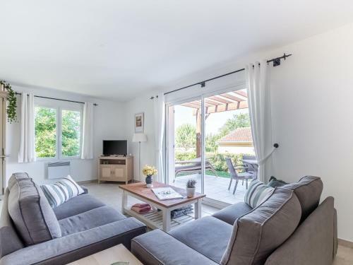 Ravishing Villa In Masseube With Swimming Pool