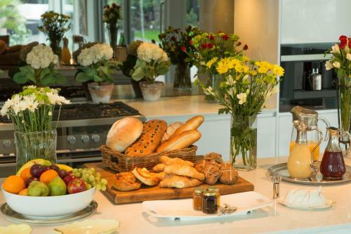 Bed & Breakfast The Establishment Boutique Accommodation
