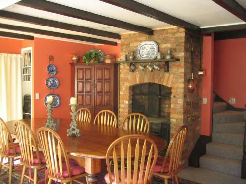 Bed & Breakfast Trelawn Place
