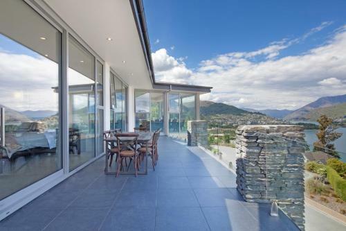 Villa Aspen House
