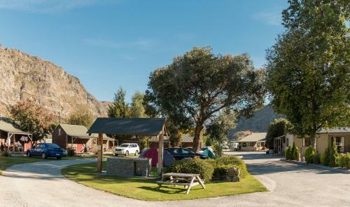 Shotover Top 10 Holiday Park