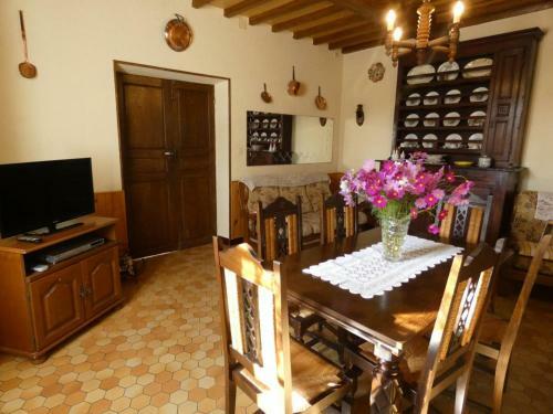 G�te Monget, 6 Pi�ces, 10 Personnes - Fr-1-360-68