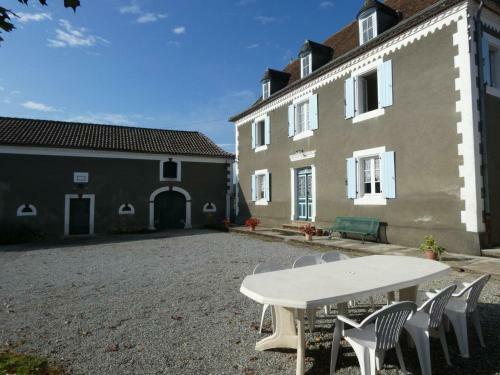 G�te Monget, 6 Pi�ces, 10 Personnes - Fr-1-360-68
