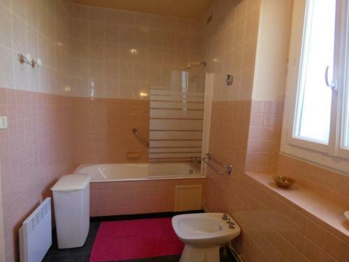 G�te Monget, 6 Pi�ces, 10 Personnes - Fr-1-360-68