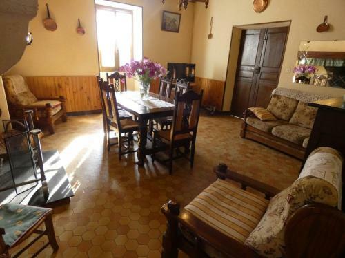 G�te Monget, 6 Pi�ces, 10 Personnes - Fr-1-360-68