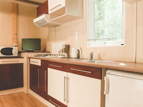 Detached Chalet With Dishwasher, Located In Natural Region