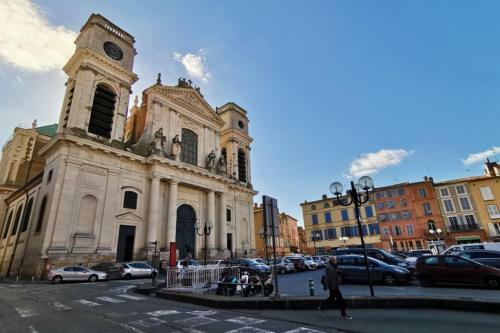 Apartamento Le Bon'appart - 50m de La Cath�drale