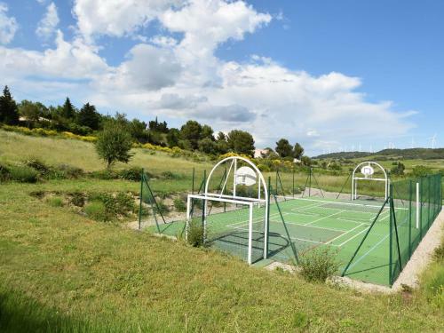 Stunning Villa In Montbrun-des-corbieres With Private Pool
